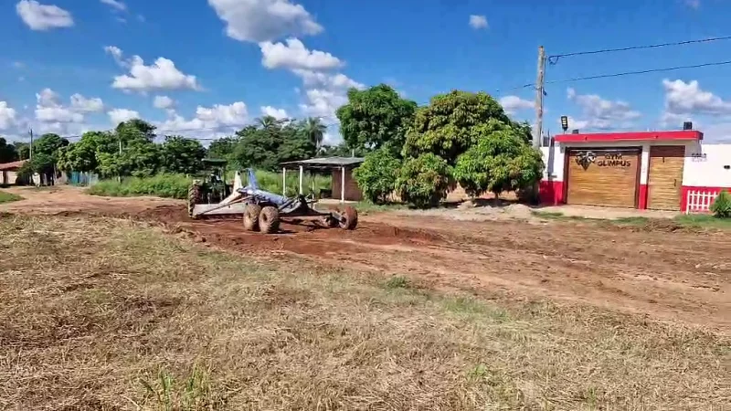 Gestión en marcha: San Miguel inicia plan de mantenimiento vial en 7 barrios del Distrito Capital